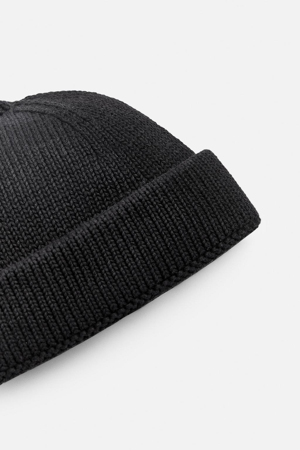 Short Knit Hat